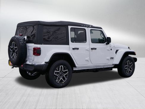 New 2026 Jeep Wrangler Sahara image 7