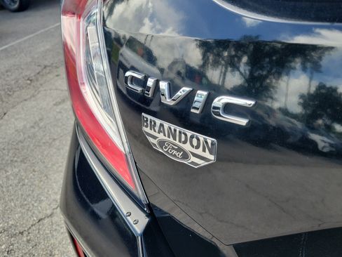 Used 2018 Honda Civic LX image 9