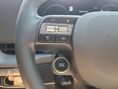 Used 2025 Hyundai Ioniq 5 SE RWD image 30