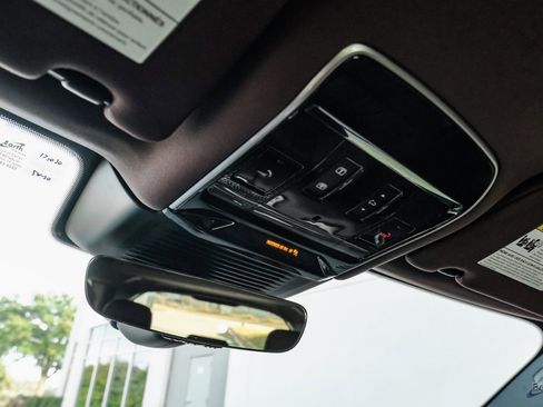 Used 2024 Land Rover Range Rover SE image 39