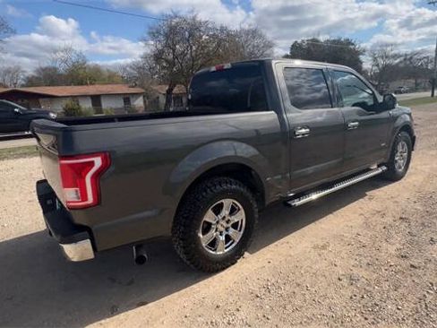 Used 2017 Ford F150 XLT w/ Equipment Group 301A Mid image 8