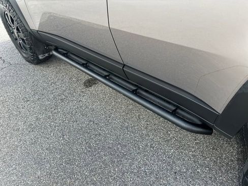 Used 2024 Toyota Land Cruiser image 12