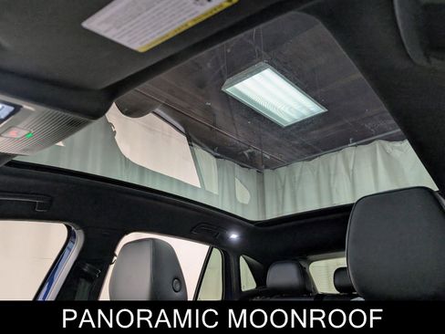 Used 2021 Volkswagen ID.4 Pro S image 16