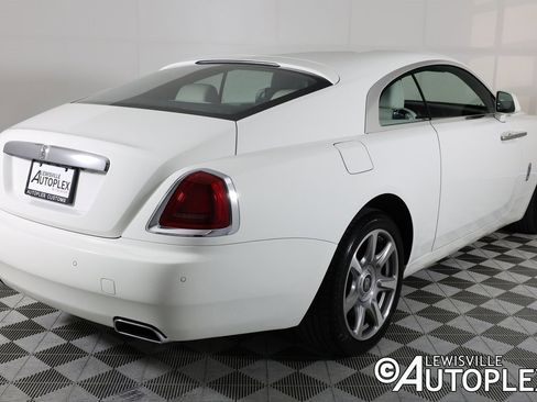 Used 2016 Rolls-Royce Wraith image 5