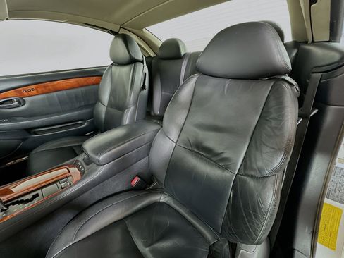 Used 2003 Lexus SC 430 Convertible image 19