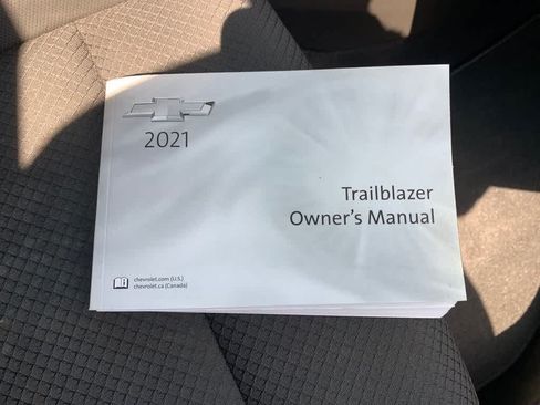 Certified 2021 Chevrolet TrailBlazer RS w/ Convenience Package AWD/4WD image 28