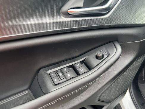 New 2025 Jeep Grand Cherokee L Altitude image 13