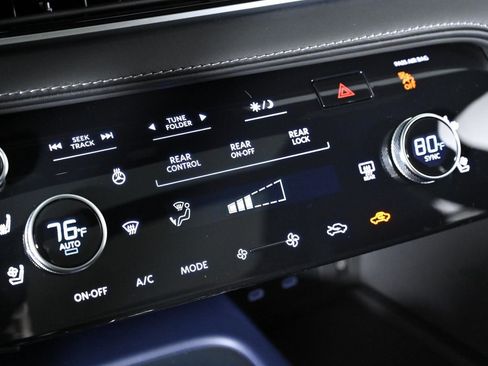 Certified 2026 INFINITI QX60 Sport w/ Dark Cargo Package image 17