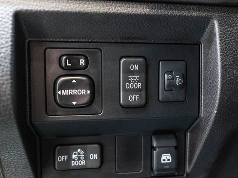 Used 2015 Toyota Tundra SR5 w/ TRD Off Road Package AWD/4WD image 23