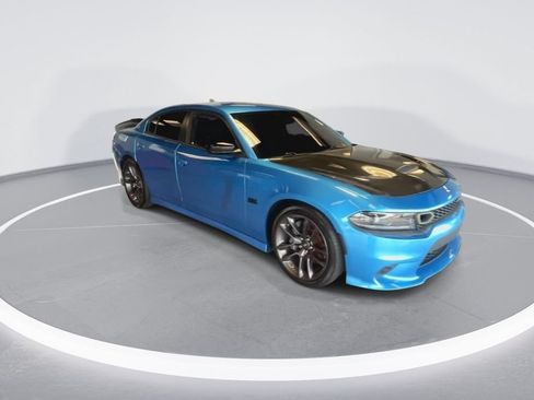 Used 2023 Dodge Charger Scat Pack w/ Technology Group RWD image 3