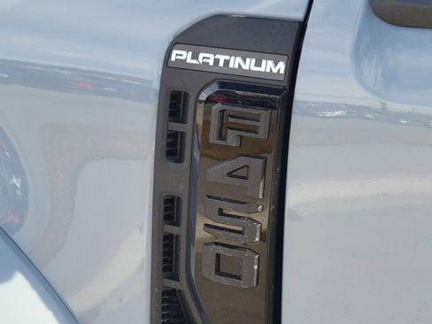 New 2026 Ford F450 Platinum w/ FX4 Off-Road Package image 13