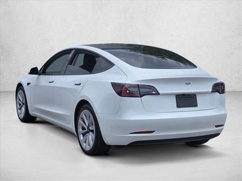 Used 2023 Tesla Model 3 Standard Range RWD image 8