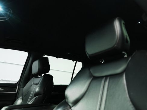 Used 2023 Jeep Wagoneer L 4WD w/ Convenience Group I image 21