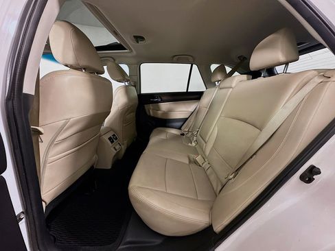 Used 2018 Subaru Outback 2.5i Limited AWD/4WD image 17