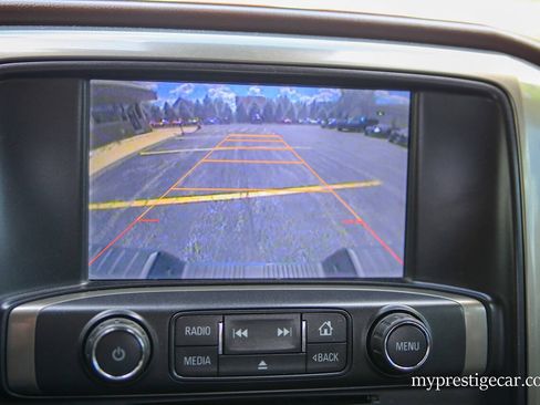 Used 2015 Chevrolet Silverado 1500 High Country w/ High Country Premium Package AWD/4WD image 46