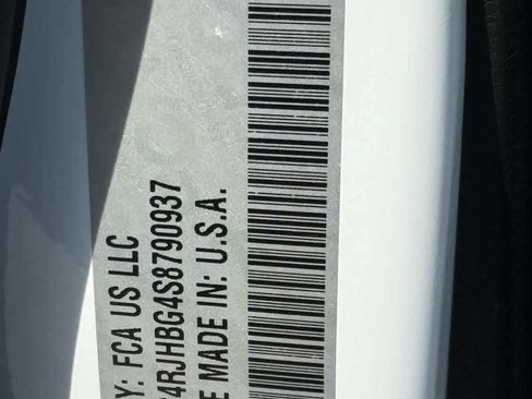 New 2025 Jeep Grand Cherokee Limited image 33