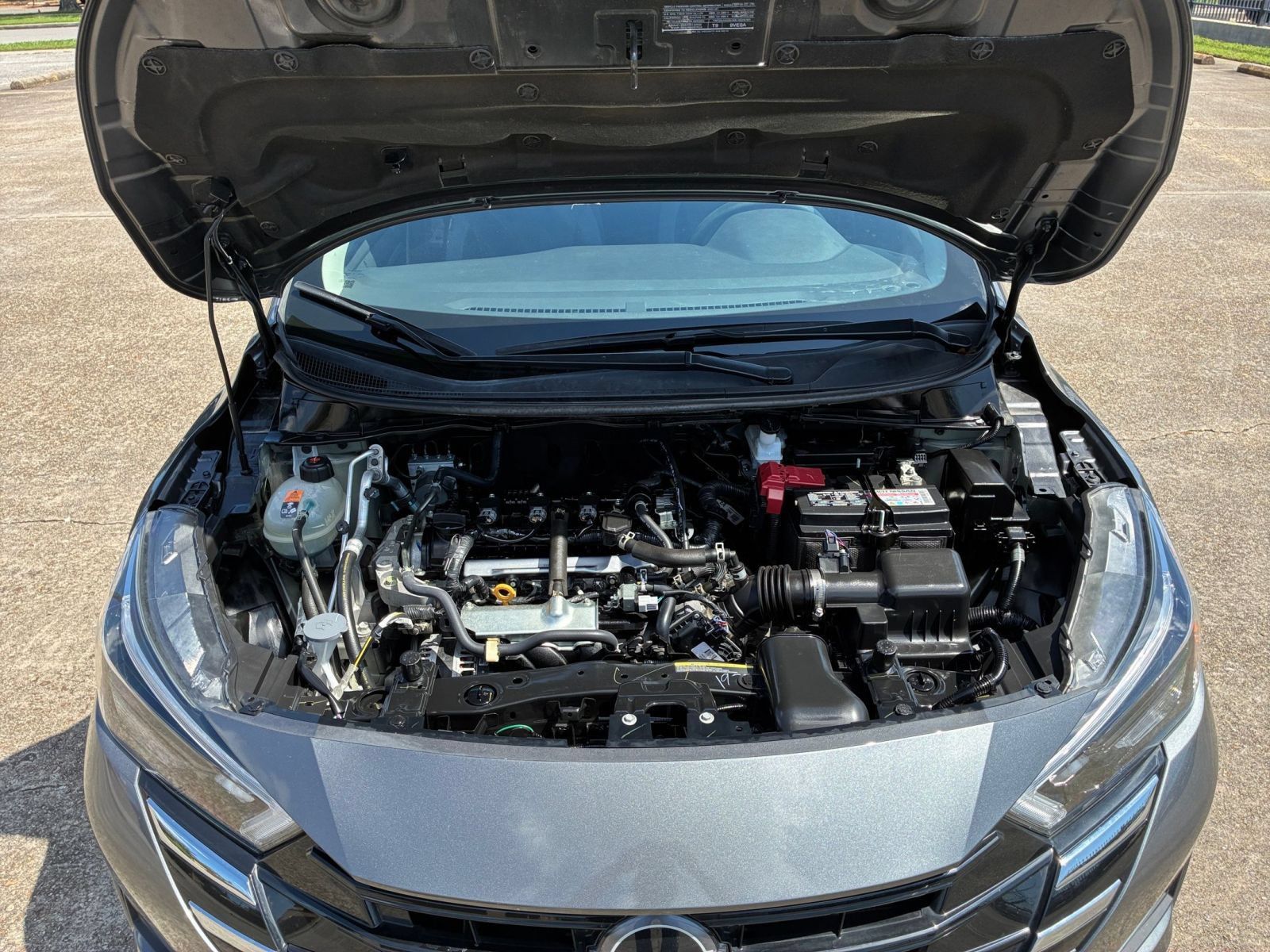 Used 2025 Nissan Versa SV FWD image 29