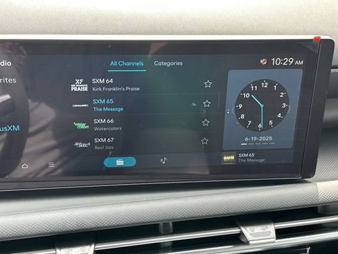 New 2025 Hyundai Santa Cruz SE image 25