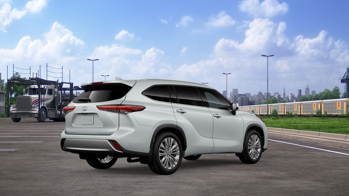 New 2026 Toyota Highlander Platinum AWD/4WD image 12