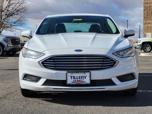 Used 2018 Ford Fusion S image 3