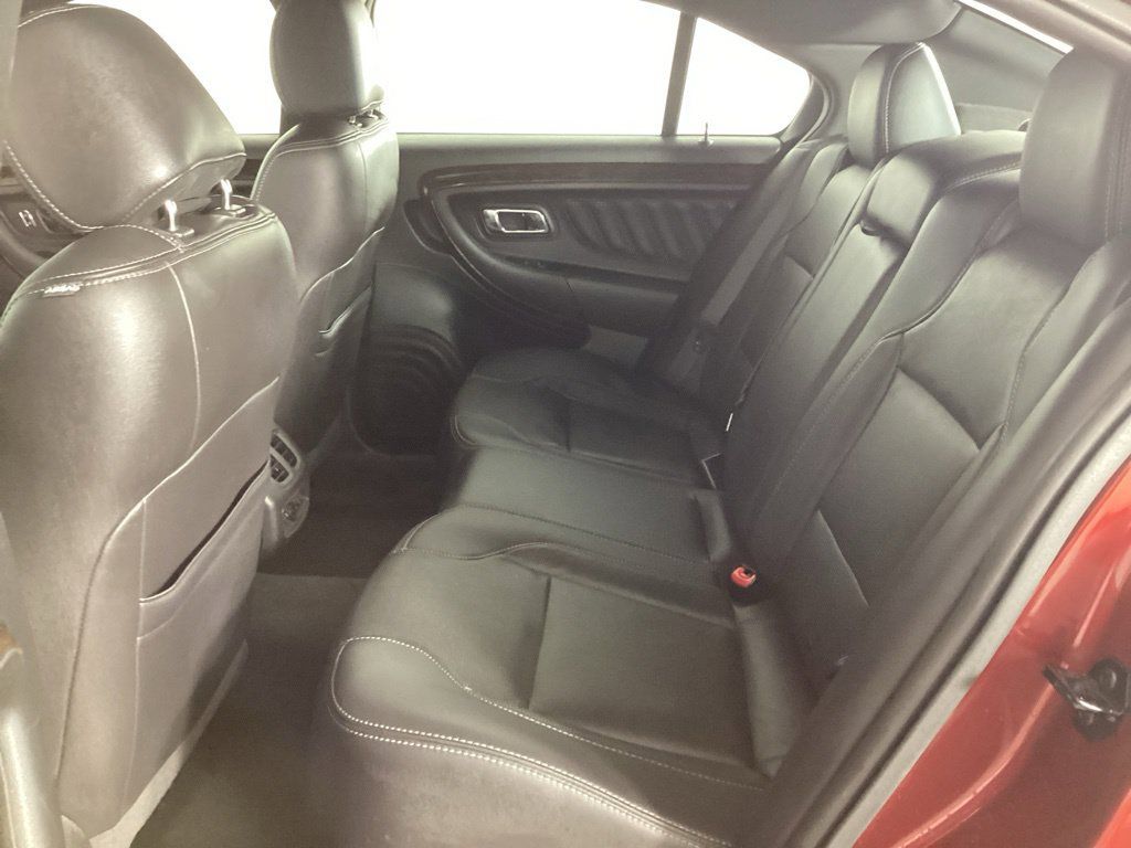 Used 2015 Ford Taurus Limited w/ Equipment Group 301A FWD image 28