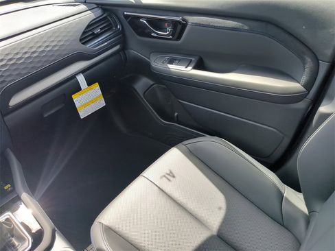 Certified 2025 Subaru Forester Limited w/ Popular Package #2 image 15