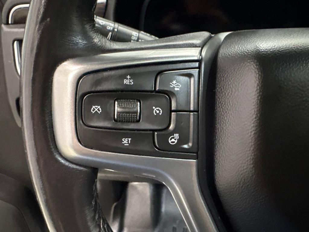 Used 2022 Chevrolet Suburban LT w/ LT Signature Plus Package AWD/4WD image 22
