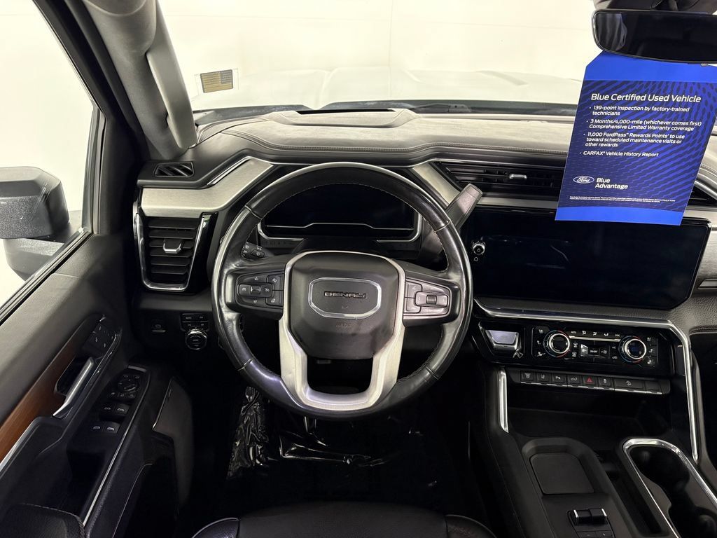 Used 2024 GMC Sierra 3500 Denali w/ Technology Package AWD/4WD image 25