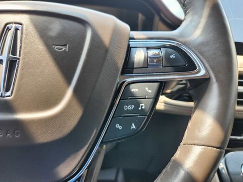 Used 2022 Lincoln Nautilus Reserve image 22