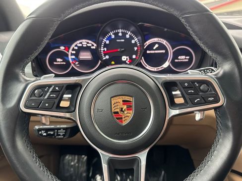 Used 2019 Porsche Cayenne AWD/4WD image 23