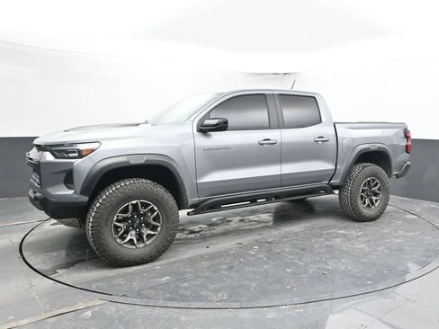 Used 2024 Chevrolet Colorado ZR2 w/ ZR2 Convenience Package III AWD/4WD image 4