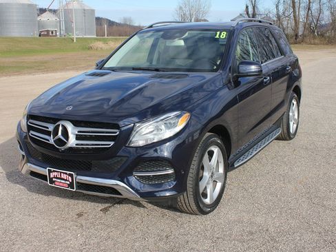 Used 2018 Mercedes-Benz GLE 350 4MATIC image 2