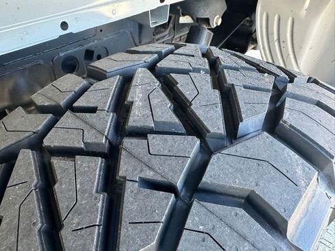 Certified 2023 Ford F150 Lariat image 32