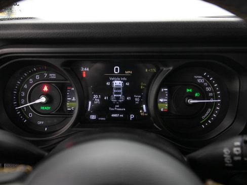 Used 2024 Jeep Wrangler Unlimited AWD/4WD image 25