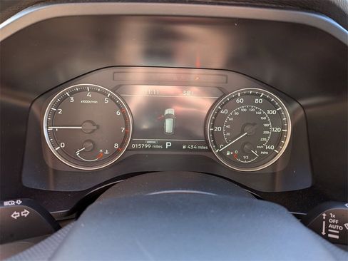 Used 2025 Mitsubishi Outlander SE image 16