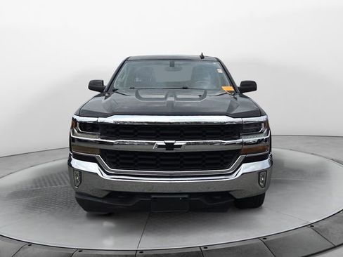 Used 2018 Chevrolet Silverado 1500 LT w/ All Star Edition image 6