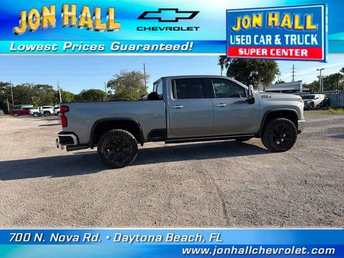 Used 2024 Chevrolet Silverado 2500 LTZ w/ LTZ Plus Package AWD/4WD image 17