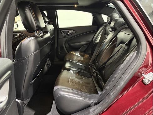 Used 2016 Chrysler 200 S w/ Navigation & Sound Group I image 15