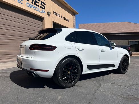 Used 2017 Porsche Macan GTS AWD/4WD image 37