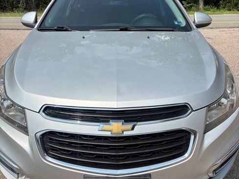 Used 2016 Chevrolet Cruze LT FWD image 9