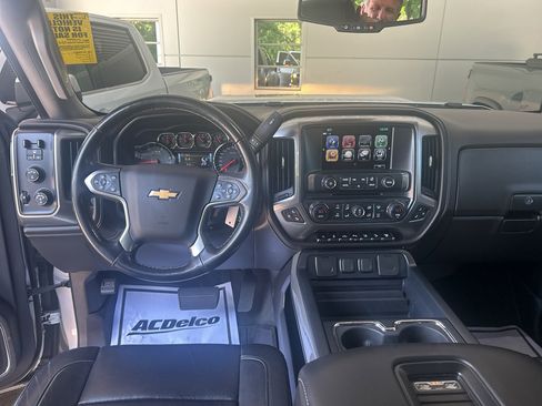 Used 2019 Chevrolet Silverado 2500 LTZ w/ Duramax Plus Package AWD/4WD image 17