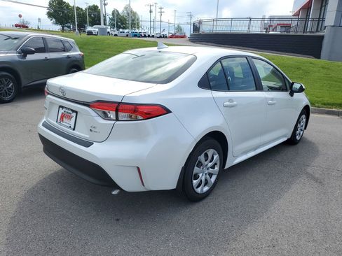 Certified 2026 Toyota Corolla LE FWD image 4