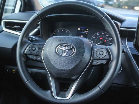Used 2024 Toyota Corolla SE image 15