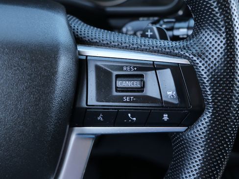Used 2023 Mitsubishi Outlander SE FWD image 18