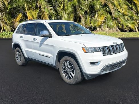 Used 2018 Jeep Grand Cherokee Limited RWD image 2