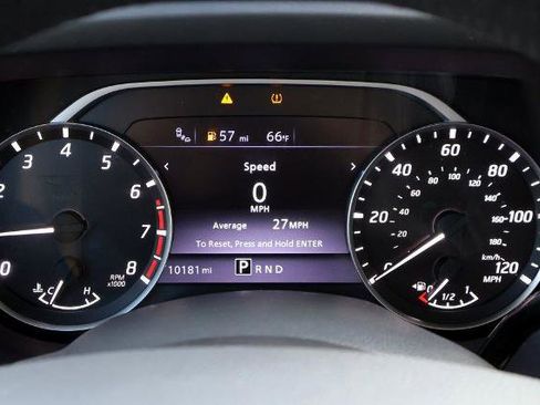 Certified 2024 Nissan Titan SV w/ SV Convenience Package image 25