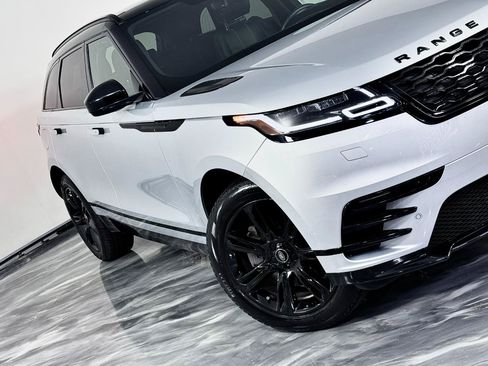 Used 2022 Land Rover Range Rover Velar R-Dynamic S AWD/4WD image 4