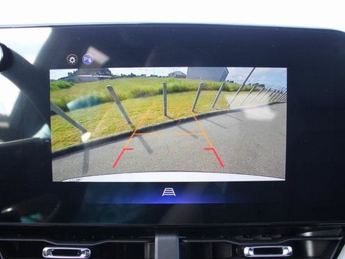 New 2026 Chevrolet Equinox LT w/ Convenience Package II image 14