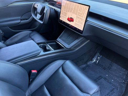 Used 2022 Tesla Model S Plaid image 15
