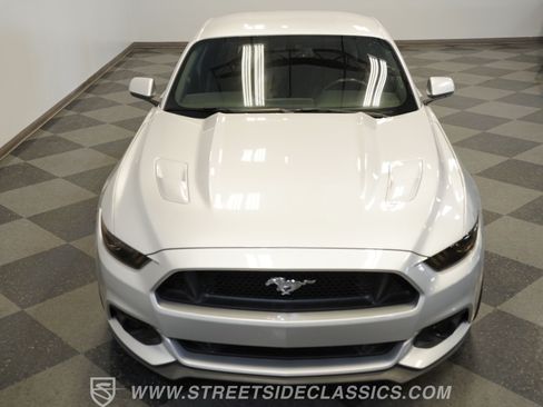 Used 2015 Ford Mustang GT RWD image 33